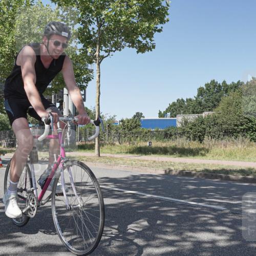 09.08.2026 - GEWOBA Citytriathlon Bremen Michael Burmester http://msf.ph/oto/9952670 09.08.2026 14:08:54 Radfahren 59, 156 meine-sportfotos.de