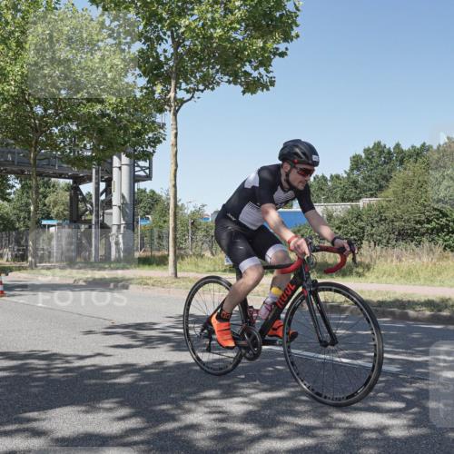 09.08.2026 - GEWOBA Citytriathlon Bremen Michael Burmester http://msf.ph/oto/9952676 09.08.2026 14:09:13 Radfahren 32, 140, 170, 181, 185, 187 meine-sportfotos.de