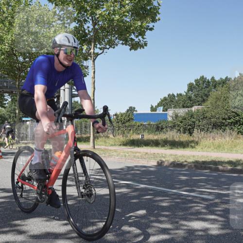 09.08.2026 - GEWOBA Citytriathlon Bremen Michael Burmester http://msf.ph/oto/9952694 09.08.2026 14:09:23 Radfahren 15, 29, 77, 78, 140, 141, 168, 170, 181, 185, 187, 189 meine-sportfotos.de