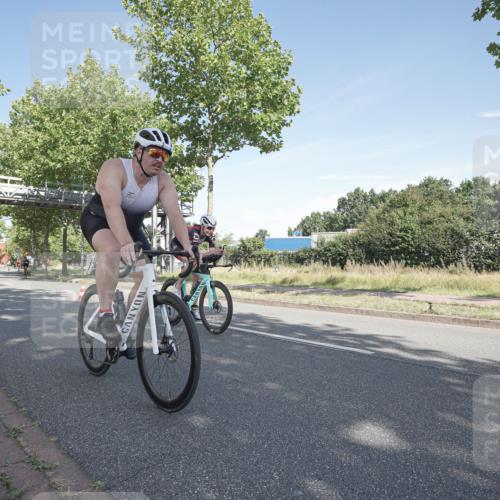 09.08.2026 - GEWOBA Citytriathlon Bremen Michael Burmester http://msf.ph/oto/9952703 09.08.2026 10:32:50 Radfahren 7, 303, 305, 324, 330, 353, 370, 374, 452, 503, 508, 515, 526 meine-sportfotos.de