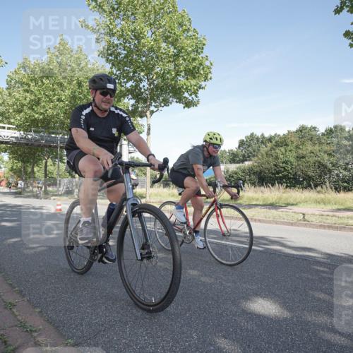 09.08.2026 - GEWOBA Citytriathlon Bremen Michael Burmester http://msf.ph/oto/9952720 09.08.2026 10:33:00 Radfahren 1, 83, 103, 173, 305, 353, 370, 413, 419, 453, 457, 486, 493, 503, 508, 526 meine-sportfotos.de