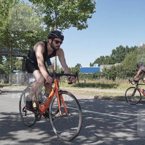09.08.2026 - GEWOBA Citytriathlon Bremen Michael Burmester http://msf.ph/oto/9952725 09.08.2026 14:10:08 Radfahren 16, 35, 97, 119, 154, 177 meine-sportfotos.de