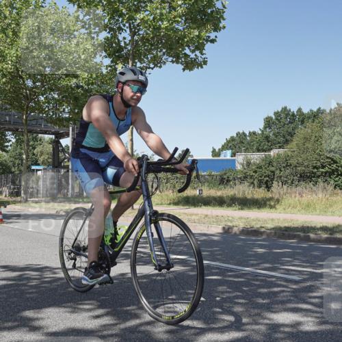 09.08.2026 - GEWOBA Citytriathlon Bremen Michael Burmester http://msf.ph/oto/9952729 09.08.2026 14:10:13 Radfahren 16, 35, 97, 154, 177 meine-sportfotos.de