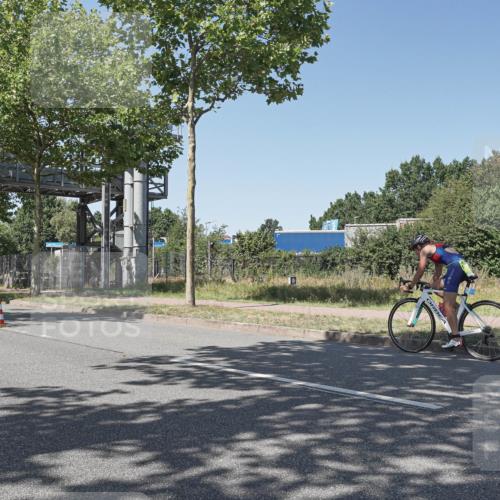 09.08.2026 - GEWOBA Citytriathlon Bremen Michael Burmester http://msf.ph/oto/9952731 09.08.2026 14:10:13 Radfahren 16, 35, 97, 154, 177 meine-sportfotos.de