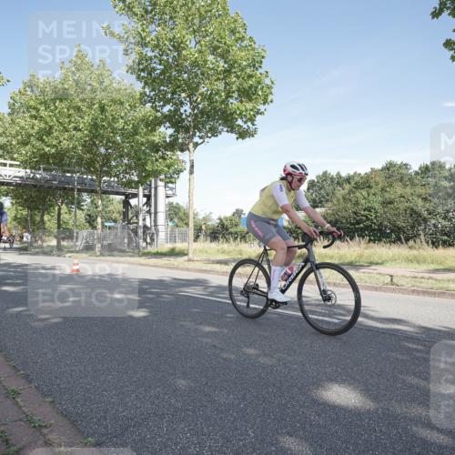 09.08.2026 - GEWOBA Citytriathlon Bremen Michael Burmester http://msf.ph/oto/9952736 09.08.2026 10:33:08 Radfahren 1, 63, 83, 103, 173, 302, 353, 413, 419, 453, 457, 483, 486, 493, 526 meine-sportfotos.de