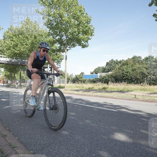 09.08.2026 - GEWOBA Citytriathlon Bremen Michael Burmester http://msf.ph/oto/9952778 09.08.2026 10:33:48 Radfahren 215, 280, 455, 474, 492, 510, 532 meine-sportfotos.de