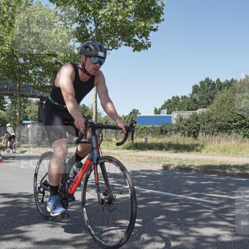 09.08.2026 - GEWOBA Citytriathlon Bremen Michael Burmester http://msf.ph/oto/9952789 09.08.2026 14:10:53 Radfahren 50, 72, 137, 331 meine-sportfotos.de