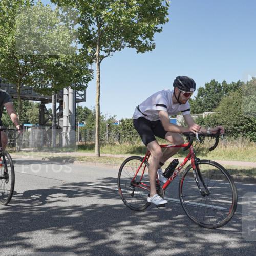 09.08.2026 - GEWOBA Citytriathlon Bremen Michael Burmester http://msf.ph/oto/9952811 09.08.2026 14:11:14 Radfahren 11, 13, 26, 33, 41, 67, 68, 79, 84, 85, 109, 113, 117, 129, 139, 144, 150 meine-sportfotos.de