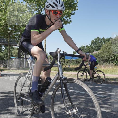 09.08.2026 - GEWOBA Citytriathlon Bremen Michael Burmester http://msf.ph/oto/9952828 09.08.2026 14:11:20 Radfahren 11, 13, 26, 41, 68, 76, 79, 84, 85, 92, 109, 113, 117, 129, 139, 143, 144, 150, 155 meine-sportfotos.de