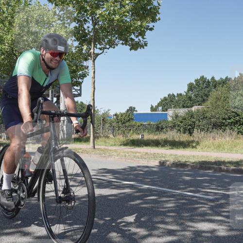 09.08.2026 - GEWOBA Citytriathlon Bremen Michael Burmester http://msf.ph/oto/9952834 09.08.2026 14:11:24 Radfahren 11, 13, 26, 68, 76, 79, 84, 85, 92, 109, 117, 128, 129, 139, 143, 144, 150, 155 meine-sportfotos.de