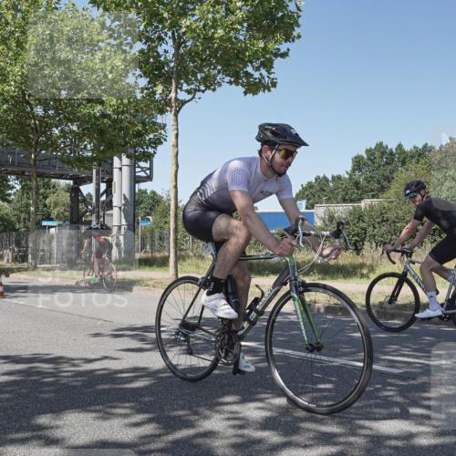 09.08.2026 - GEWOBA Citytriathlon Bremen Michael Burmester http://msf.ph/oto/9952874 09.08.2026 14:12:09 Radfahren 44, 60, 70, 169, 350 meine-sportfotos.de