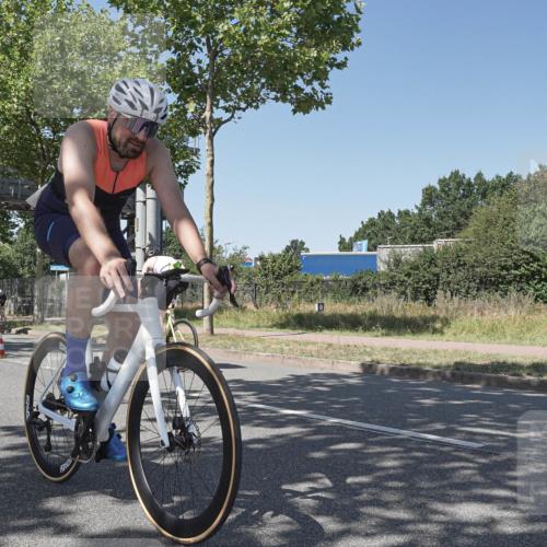 09.08.2026 - GEWOBA Citytriathlon Bremen Michael Burmester http://msf.ph/oto/9952890 09.08.2026 14:12:24 Radfahren 5, 27, 45, 91, 99, 105, 135, 169, 270 meine-sportfotos.de