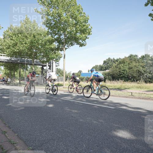 09.08.2026 - GEWOBA Citytriathlon Bremen Michael Burmester http://msf.ph/oto/9952910 09.08.2026 10:35:14 Radfahren 3, 27, 129, 143, 169, 195, 326, 436, 440, 446, 467, 473, 476, 487, 527 meine-sportfotos.de