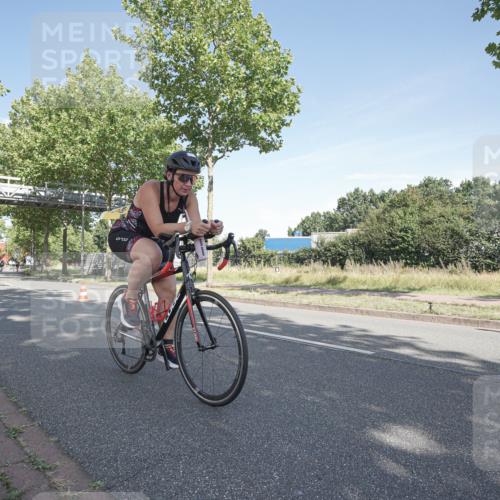 09.08.2026 - GEWOBA Citytriathlon Bremen Michael Burmester http://msf.ph/oto/9952930 09.08.2026 10:35:21 Radfahren 3, 27, 129, 143, 169, 175, 189, 195, 243, 326, 436, 440, 446, 467, 473, 476, 487, 527 meine-sportfotos.de