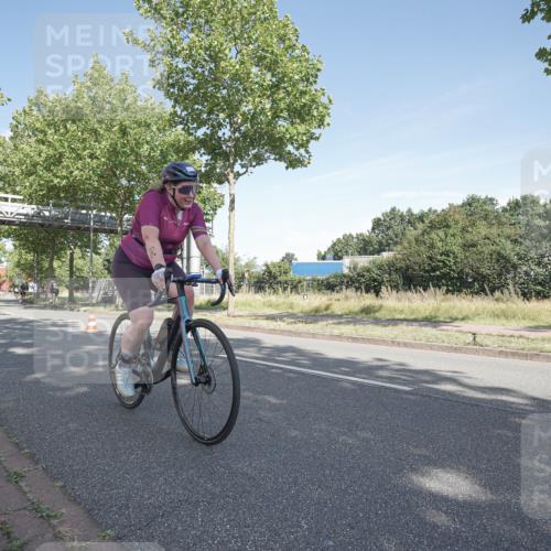 09.08.2026 - GEWOBA Citytriathlon Bremen Michael Burmester http://msf.ph/oto/9952942 09.08.2026 10:35:29 Radfahren 3, 15, 27, 57, 87, 175, 189, 195, 243, 326, 361, 440, 487, 504 meine-sportfotos.de