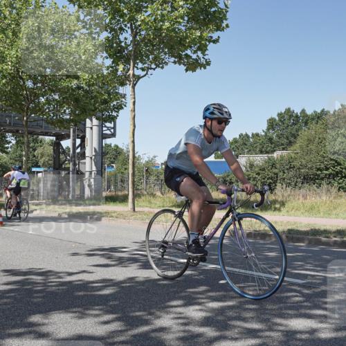 09.08.2026 - GEWOBA Citytriathlon Bremen Michael Burmester http://msf.ph/oto/9952943 09.08.2026 14:13:03 Radfahren 2, 21, 24, 38, 54, 82, 83, 279, 304 meine-sportfotos.de