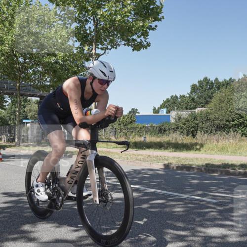09.08.2026 - GEWOBA Citytriathlon Bremen Michael Burmester http://msf.ph/oto/9952949 09.08.2026 14:13:09 Radfahren 2, 21, 38, 54, 82, 83, 279, 304 meine-sportfotos.de