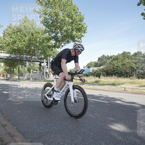 09.08.2026 - GEWOBA Citytriathlon Bremen Michael Burmester http://msf.ph/oto/9952954 09.08.2026 10:35:37 Radfahren 15, 37, 43, 57, 87, 141, 175, 181, 189, 217, 361, 423, 504, 509 meine-sportfotos.de