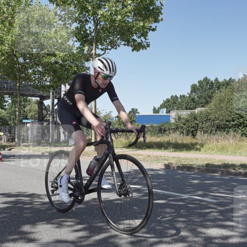09.08.2026 - GEWOBA Citytriathlon Bremen Michael Burmester http://msf.ph/oto/9952973 09.08.2026 14:13:29 Radfahren 17, 36, 52, 74, 86, 158, 200, 254, 346, 353 meine-sportfotos.de