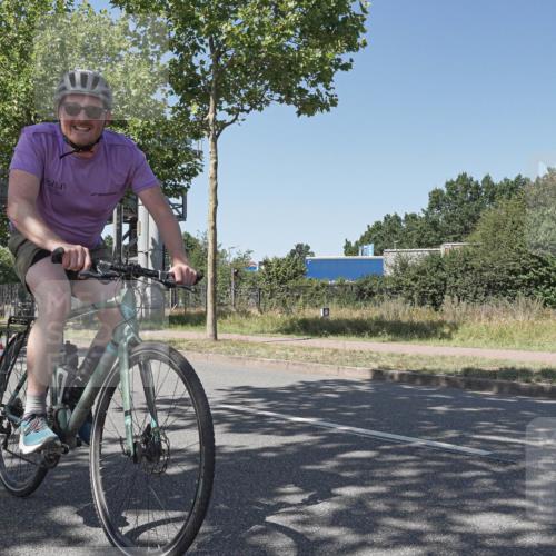 09.08.2026 - GEWOBA Citytriathlon Bremen Michael Burmester http://msf.ph/oto/9952977 09.08.2026 14:13:31 Radfahren 17, 36, 52, 74, 86, 115, 152, 158, 180, 200, 254, 346, 353 meine-sportfotos.de