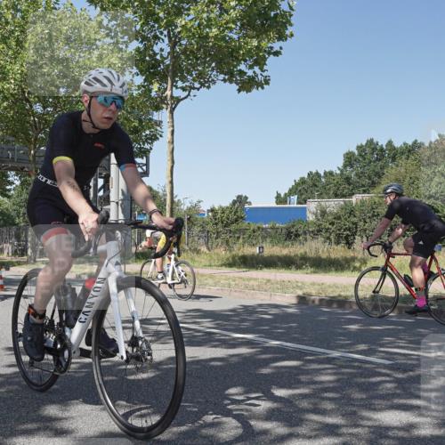 09.08.2026 - GEWOBA Citytriathlon Bremen Michael Burmester http://msf.ph/oto/9952991 09.08.2026 14:13:40 Radfahren 12, 17, 86, 95, 98, 115, 152, 158, 179, 180, 254, 346 meine-sportfotos.de