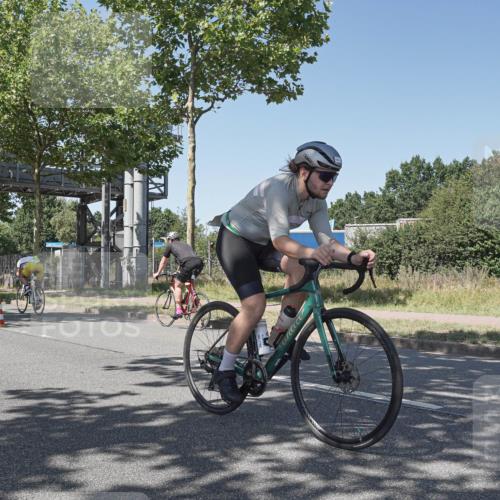 09.08.2026 - GEWOBA Citytriathlon Bremen Michael Burmester http://msf.ph/oto/9952993 09.08.2026 14:13:41 Radfahren 12, 17, 86, 95, 98, 115, 152, 158, 179, 180, 346 meine-sportfotos.de
