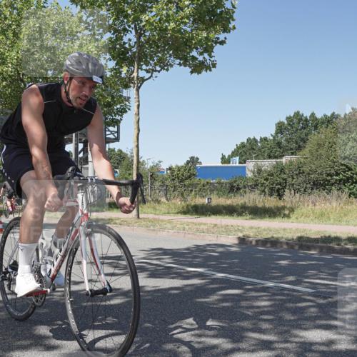 09.08.2026 - GEWOBA Citytriathlon Bremen Michael Burmester http://msf.ph/oto/9952995 09.08.2026 14:13:42 Radfahren 12, 17, 86, 95, 98, 115, 152, 158, 179, 180, 346 meine-sportfotos.de