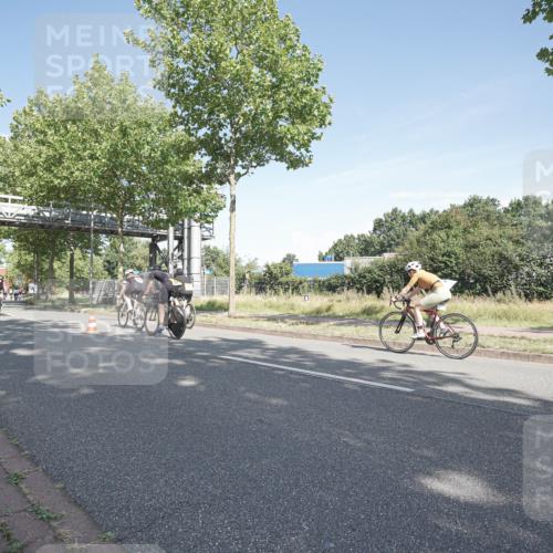 09.08.2026 - GEWOBA Citytriathlon Bremen Michael Burmester http://msf.ph/oto/9953004 09.08.2026 10:36:00 Radfahren 17, 29, 89, 109, 123, 151, 153, 167, 187, 201, 241, 390, 444, 462, 466, 471, 494 meine-sportfotos.de