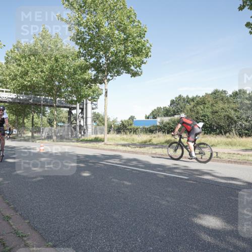 09.08.2026 - GEWOBA Citytriathlon Bremen Michael Burmester http://msf.ph/oto/9953020 09.08.2026 10:36:12 Radfahren 23, 153, 390, 444, 460, 466, 480, 530 meine-sportfotos.de