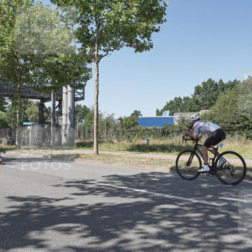 09.08.2026 - GEWOBA Citytriathlon Bremen Michael Burmester http://msf.ph/oto/9953023 09.08.2026 14:14:09 Radfahren 6, 57, 69, 146, 186, 295 meine-sportfotos.de