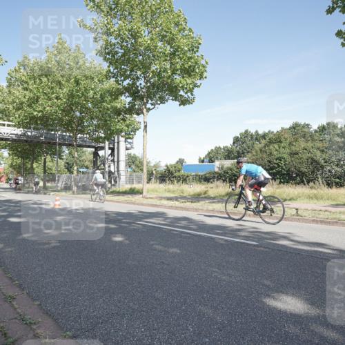 09.08.2026 - GEWOBA Citytriathlon Bremen Michael Burmester http://msf.ph/oto/9953030 09.08.2026 10:36:16 Radfahren 23, 139, 233, 390, 460, 480, 530 meine-sportfotos.de