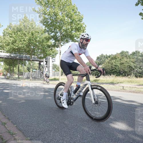 09.08.2026 - GEWOBA Citytriathlon Bremen Michael Burmester http://msf.ph/oto/9953046 09.08.2026 10:36:25 Radfahren 21, 23, 135, 139, 163, 179, 211, 223, 233, 460, 530 meine-sportfotos.de