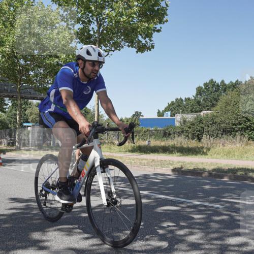 09.08.2026 - GEWOBA Citytriathlon Bremen Michael Burmester http://msf.ph/oto/9953055 09.08.2026 14:14:42 Radfahren 19, 121, 147, 265, 278, 401 meine-sportfotos.de