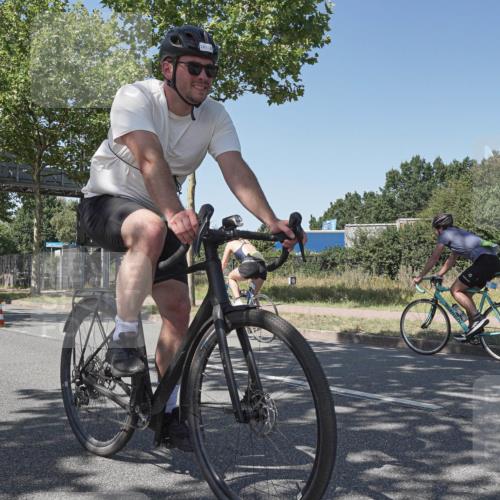 09.08.2026 - GEWOBA Citytriathlon Bremen Michael Burmester http://msf.ph/oto/9953059 09.08.2026 14:14:44 Radfahren 121, 147, 265, 278, 401 meine-sportfotos.de