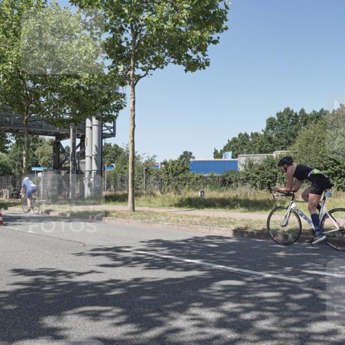 09.08.2026 - GEWOBA Citytriathlon Bremen Michael Burmester http://msf.ph/oto/9953063 09.08.2026 14:14:49 Radfahren 3, 64, 121, 147 meine-sportfotos.de