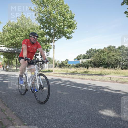 09.08.2026 - GEWOBA Citytriathlon Bremen Michael Burmester http://msf.ph/oto/9953074 09.08.2026 10:36:43 Radfahren 19, 41, 67, 93, 157, 163, 191, 223, 225, 235, 281, 349, 426, 491 meine-sportfotos.de