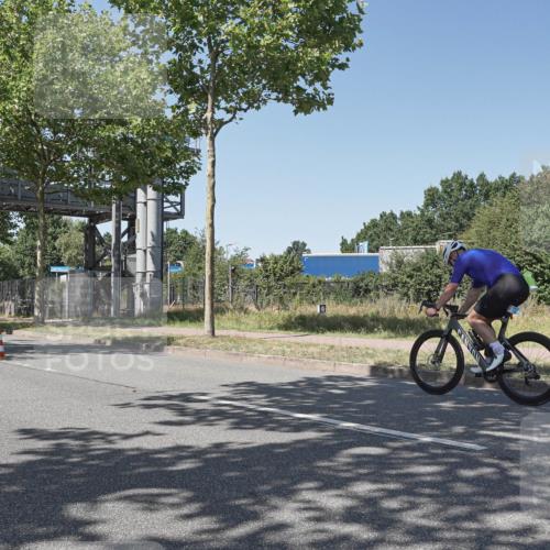 09.08.2026 - GEWOBA Citytriathlon Bremen Michael Burmester http://msf.ph/oto/9953089 09.08.2026 14:15:09 Radfahren 3, 66, 374 meine-sportfotos.de
