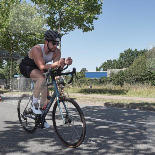 09.08.2026 - GEWOBA Citytriathlon Bremen Michael Burmester http://msf.ph/oto/9953093 09.08.2026 14:15:11 Radfahren 66, 374 meine-sportfotos.de
