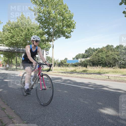 09.08.2026 - GEWOBA Citytriathlon Bremen Michael Burmester http://msf.ph/oto/9953104 09.08.2026 10:37:16 Radfahren 53, 55, 61, 113, 155, 287, 451, 459 meine-sportfotos.de