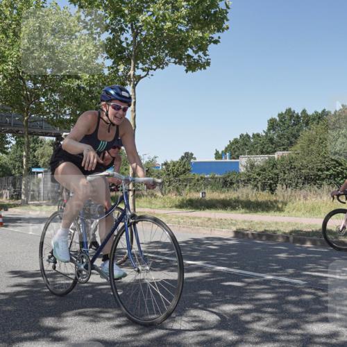 09.08.2026 - GEWOBA Citytriathlon Bremen Michael Burmester http://msf.ph/oto/9953111 09.08.2026 14:15:35 Radfahren 7, 10, 80, 122, 218, 257, 260, 263, 285, 302, 349, 354, 433 meine-sportfotos.de