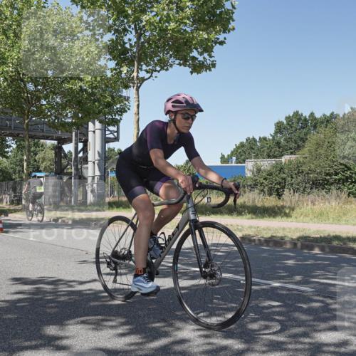 09.08.2026 - GEWOBA Citytriathlon Bremen Michael Burmester http://msf.ph/oto/9953123 09.08.2026 14:15:39 Radfahren 7, 10, 122, 218, 257, 260, 263, 285, 302, 349, 354, 433 meine-sportfotos.de