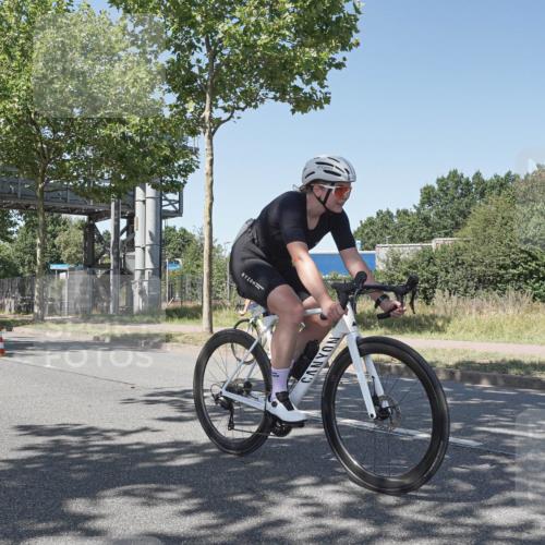 09.08.2026 - GEWOBA Citytriathlon Bremen Michael Burmester http://msf.ph/oto/9953127 09.08.2026 14:15:41 Radfahren 7, 122, 218, 257, 260, 263, 285, 302, 349, 354 meine-sportfotos.de
