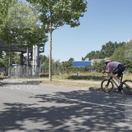 09.08.2026 - GEWOBA Citytriathlon Bremen Michael Burmester http://msf.ph/oto/9953133 09.08.2026 14:15:48 Radfahren 14, 37, 89, 163, 218, 257, 263, 285, 291, 308, 354 meine-sportfotos.de
