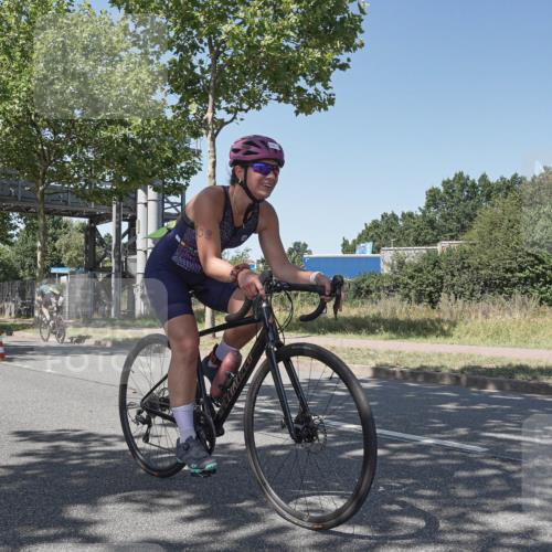 09.08.2026 - GEWOBA Citytriathlon Bremen Michael Burmester http://msf.ph/oto/9953139 09.08.2026 14:15:51 Radfahren 14, 37, 43, 89, 133, 163, 218, 257, 263, 285, 291, 308 meine-sportfotos.de