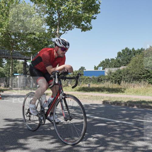 09.08.2026 - GEWOBA Citytriathlon Bremen Michael Burmester http://msf.ph/oto/9953143 09.08.2026 14:15:53 Radfahren 14, 37, 43, 89, 133, 163, 172, 182, 218, 232, 263, 291, 308 meine-sportfotos.de