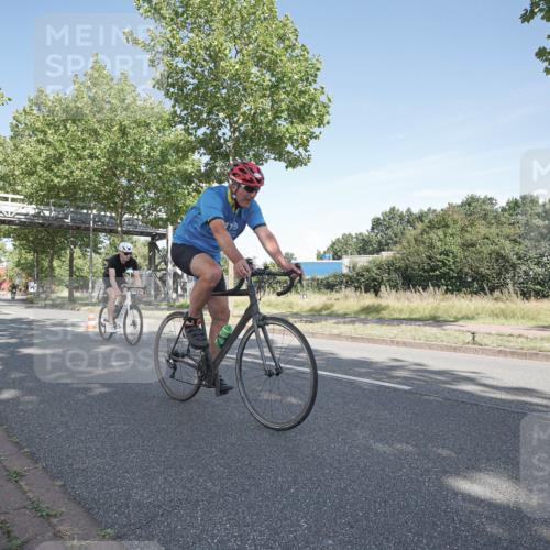 09.08.2026 - GEWOBA Citytriathlon Bremen Michael Burmester http://msf.ph/oto/9953148 09.08.2026 10:38:06 Radfahren 35, 75, 117, 149, 229, 310, 488 meine-sportfotos.de