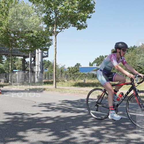 09.08.2026 - GEWOBA Citytriathlon Bremen Michael Burmester http://msf.ph/oto/9953153 09.08.2026 14:15:59 Radfahren 14, 37, 43, 89, 133, 163, 172, 182, 232, 291, 308, 329 meine-sportfotos.de