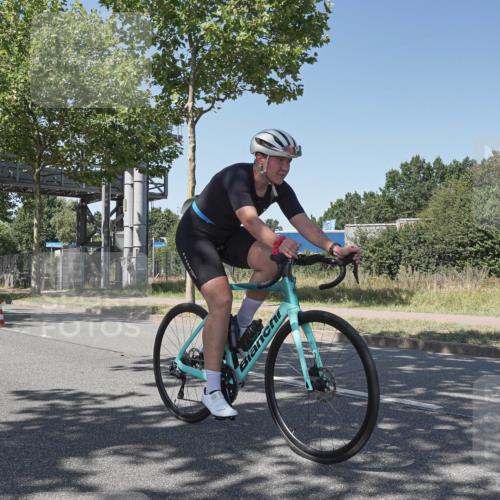 09.08.2026 - GEWOBA Citytriathlon Bremen Michael Burmester http://msf.ph/oto/9953155 09.08.2026 14:16:01 Radfahren 14, 37, 43, 89, 133, 163, 172, 182, 232, 291, 308, 329 meine-sportfotos.de