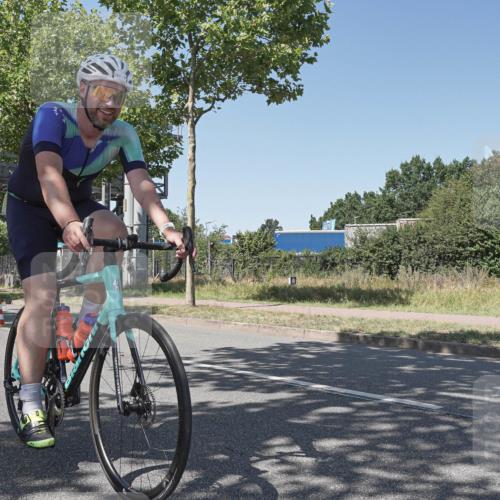 09.08.2026 - GEWOBA Citytriathlon Bremen Michael Burmester http://msf.ph/oto/9953157 09.08.2026 14:16:02 Radfahren 14, 37, 43, 89, 133, 163, 172, 182, 232, 291, 308, 329 meine-sportfotos.de