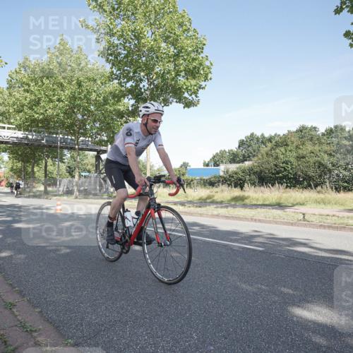09.08.2026 - GEWOBA Citytriathlon Bremen Michael Burmester http://msf.ph/oto/9953166 09.08.2026 10:38:26 Radfahren 49, 127, 171, 183, 409, 424, 425, 435 meine-sportfotos.de